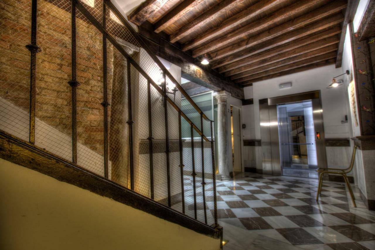 Apartamentos Real Suites Realejo グラナダ エクステリア 写真